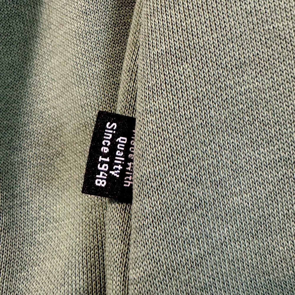 Puma Unisex Small Logo Green kangaroo pocket hoodie Size L - Picture 12 of 13